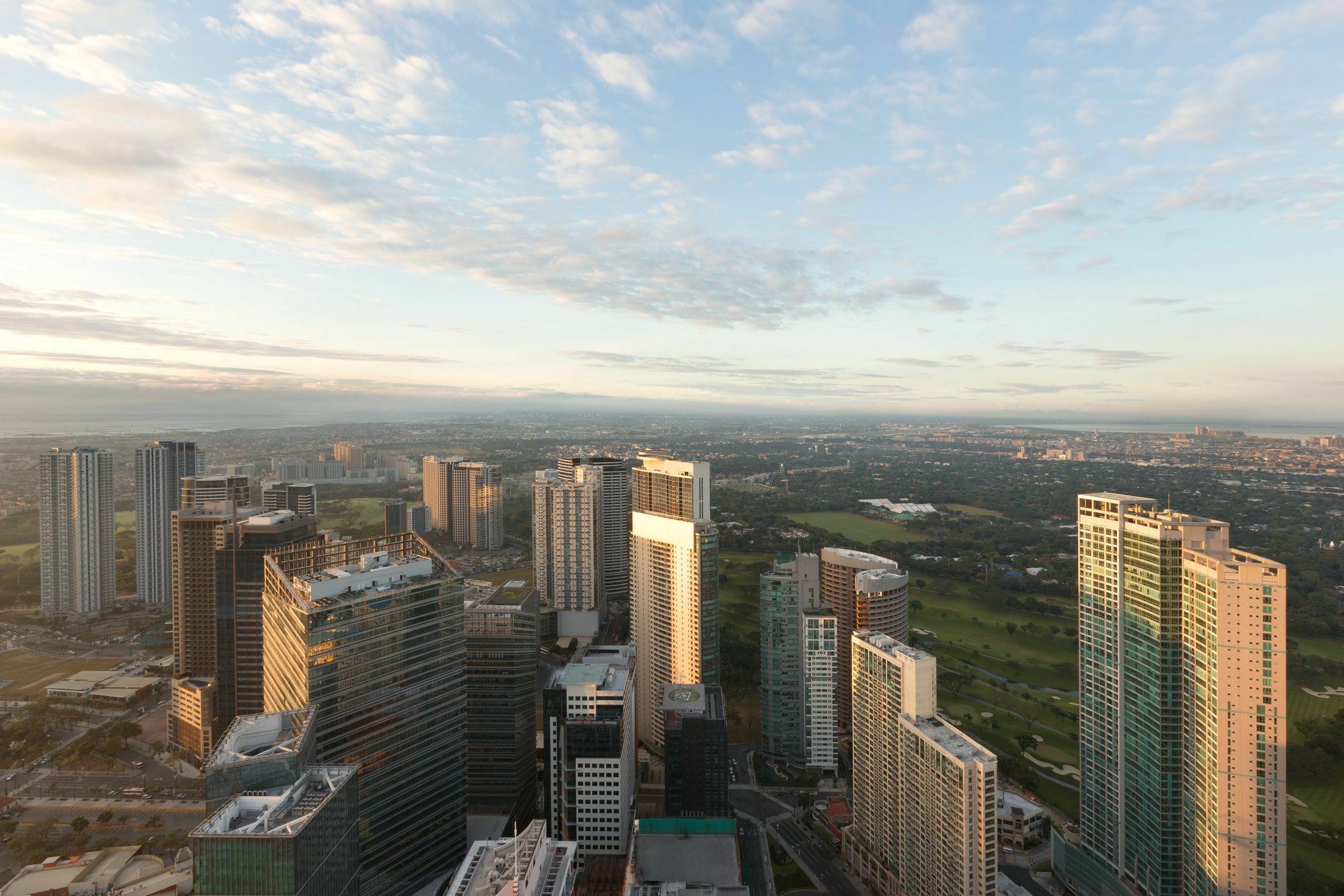 טאגיג Shangri-La Residences The Fort, Manila מראה חיצוני תמונה
